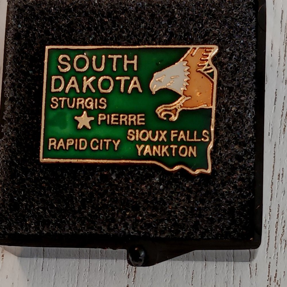South Dakota State Lapel Pin